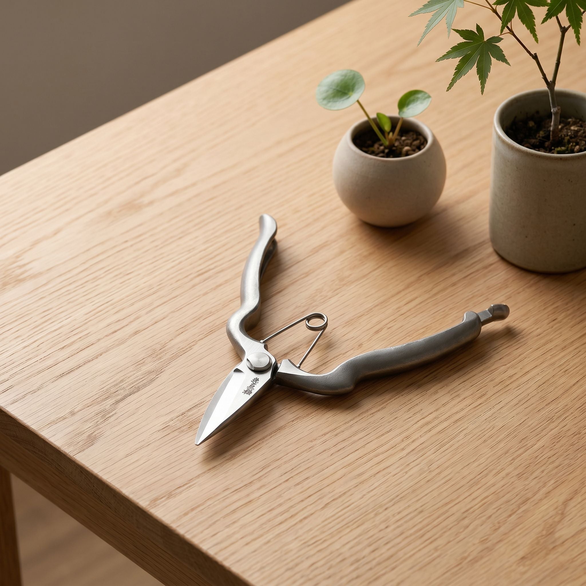 Toyama Hamono Japanese Pruning Shears Table